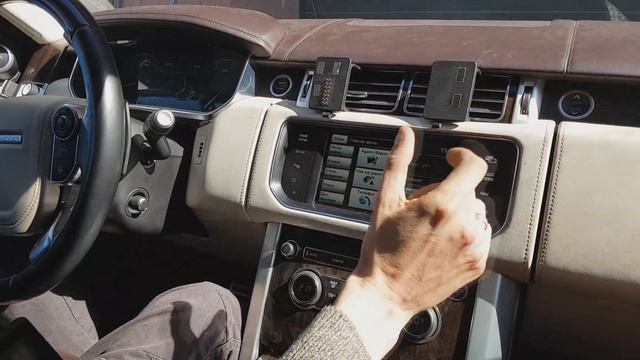Range Rover - интеграция сьемного планшета смотреть онлайн