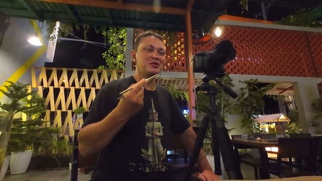 Обзор Dong Dong Food & Chill. Ужин от искусственного интеллекта! смотреть онлайн