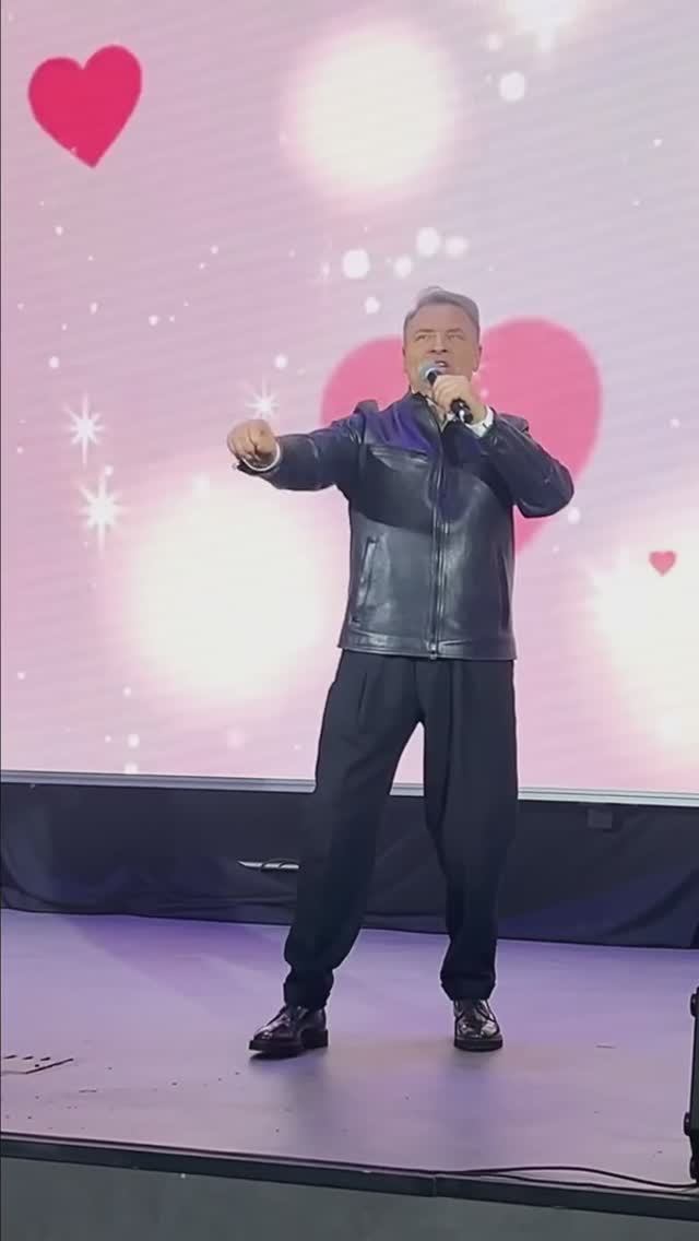 Сложно Просто Любить! ❤️ Любите Друг Друга! 🌹 #ялюблюсвоюжену #shorts #александрдобронравов смотреть онлайн