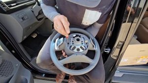 Как снять руль на Hyundai Staria 2021