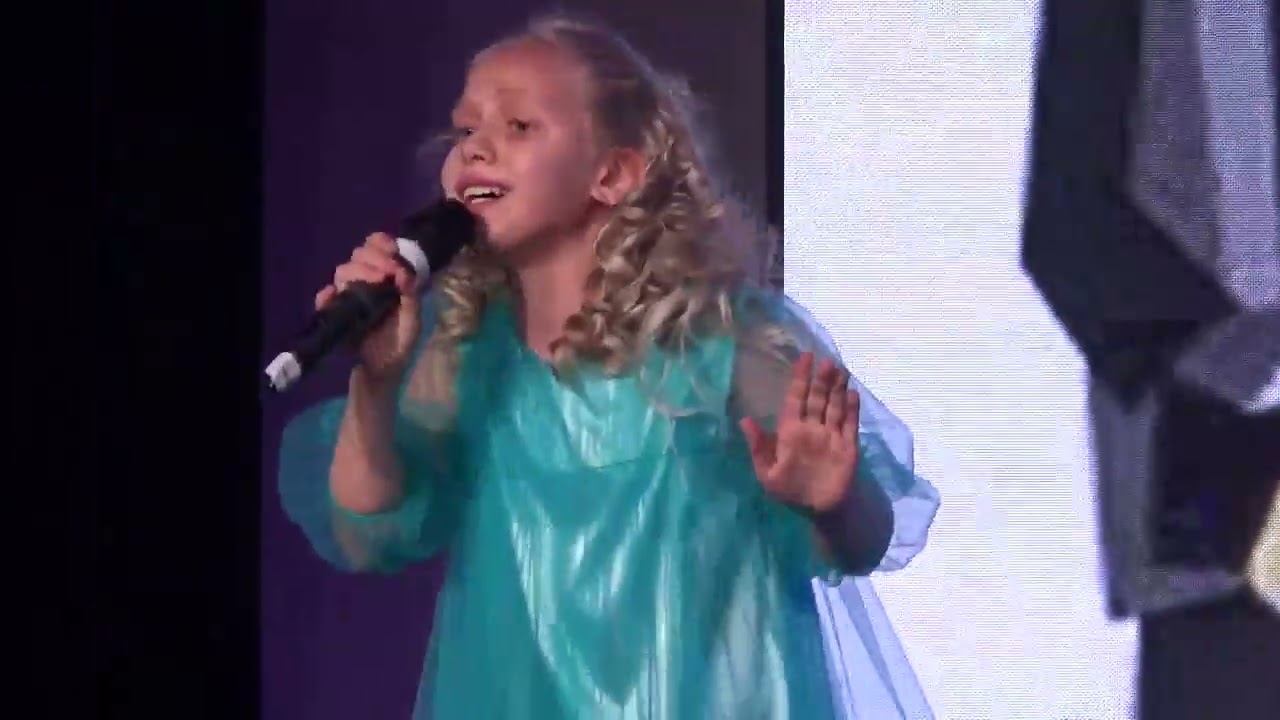 "A Tisket, A Tasket" Влада Кириченко, эстрадная вокально-хореографическая студия "Форте" СПб смотреть онлайн