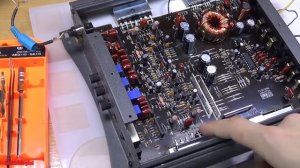 Усилитель Blaupunkt GTA250 уходит в защиту при увеличении громкости