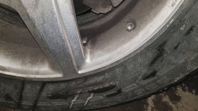 Always check winter tire rotation arrows. Montreal Canada tip | GetInspected 0202 смотреть онлайн