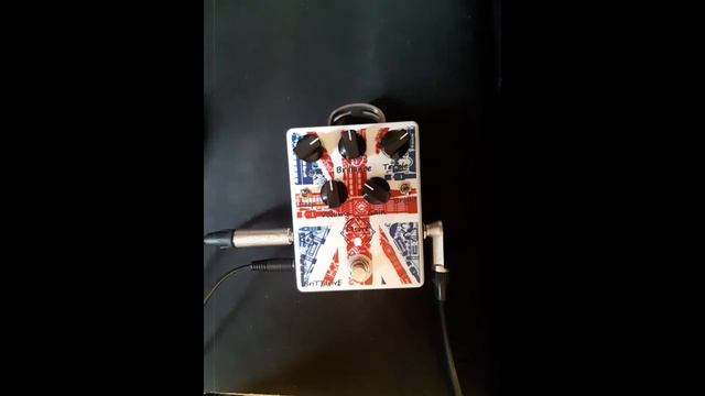 briTTdrivE sound sample смотреть онлайн