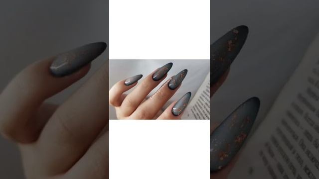 Идеи маникюра.Цвет:серый🖤+🤍 #маникюр #маникюрногти смотреть онлайн