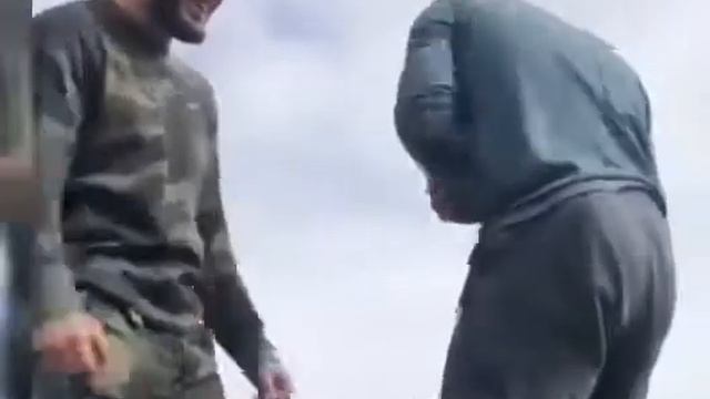 Ислам Махачев пробил все таки 😂 смотреть онлайн