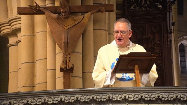 First Eucharist of Christmas 10:40pm Choral Service смотреть онлайн