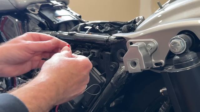 Parasitic Draw on the new Harley Davidson's, ticking sounds? смотреть онлайн