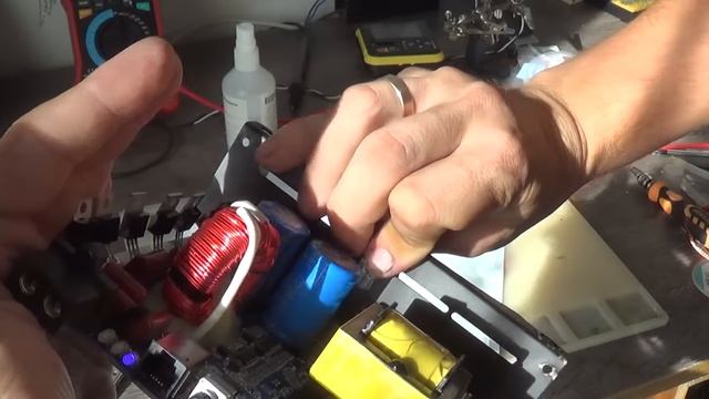 Apocalypse AAP-1200.1D горит clip и power смотреть онлайн