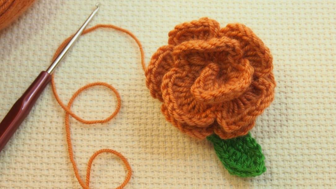 🌹 Простой цветок крючком как связать. МК для начинающих. Flower crochet for beginners Урок 57 смотреть онлайн