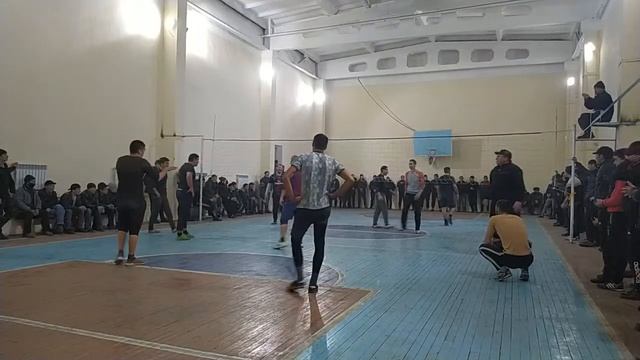 VOLEYBOL 92 YIL VS 87 YILLAR смотреть онлайн