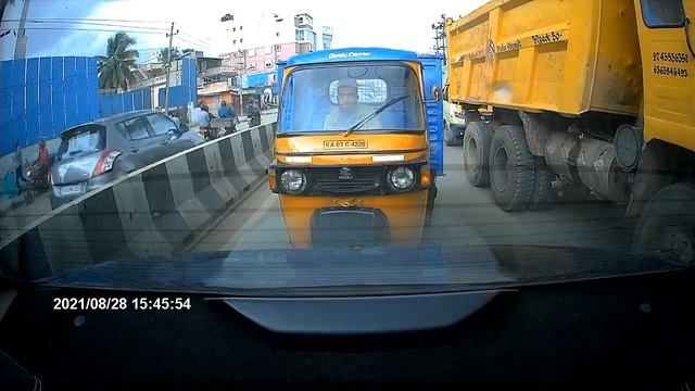 Hyperlapse Traffic|  Rear View