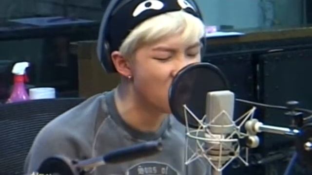 [Cut] Rap Monster's impersonation of Bang Yongguk смотреть онлайн