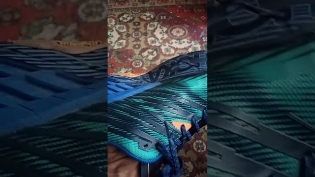 Хока кроссовки для бездорожья гор СПИД Гоар 4 смотреть онлайн