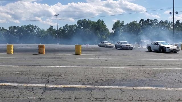 I popped my tandem cherry 🍒 in the LS400 смотреть онлайн