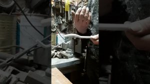 лайкхак кронштейн под радиатор будет установить проще