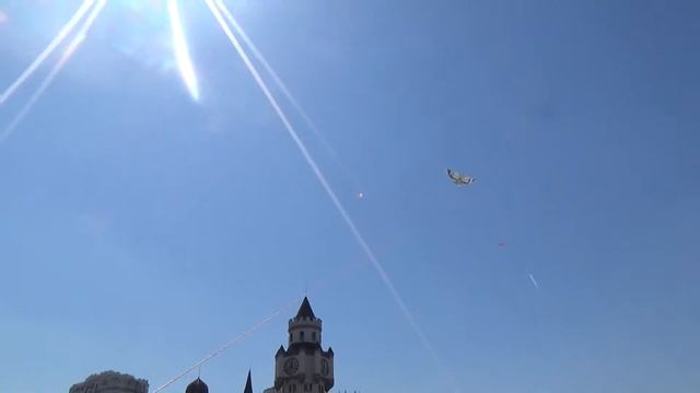 Первый запуск воздушного змея - Харбин - Глобальная волна 2018 смотреть онлайн