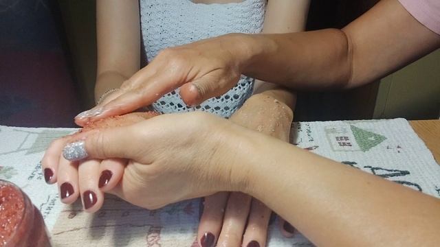 АСМР Спа процедуры для рук. Скраб и массаж с кремом смотреть онлайн