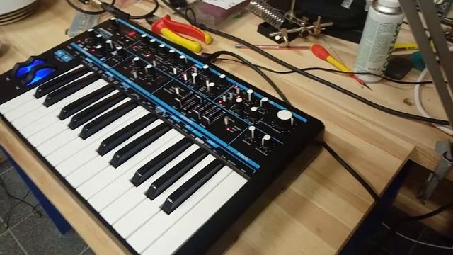 ARP VCF digital control (arduino as LFO) смотреть онлайн