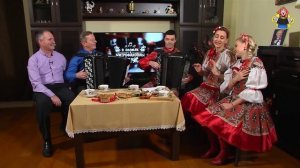 "ДЕВИЧЬЯ ВЕЧЕРНЯЯ" Ансамбль " Калина "в гостях у "Митрофановны"( Ну просто отлично поют! )