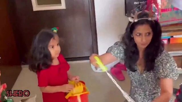 Barun Sobti and his daughter , wife with beautiful friends Mohit Segal Dalljiet kaur Sanaya Aabhas смотреть онлайн