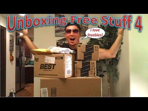 Unboxing Free Stuff 4 | The Youtube Life смотреть онлайн