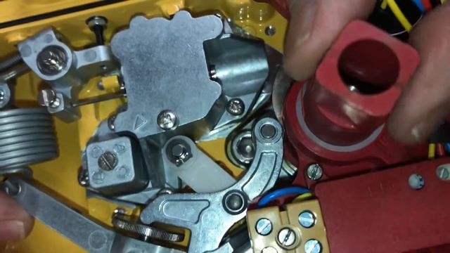 How to Install the Optional 4-20 mA Feedback Mechanism on the the Kinetrol AP Pneumatic Postioner смотреть онлайн