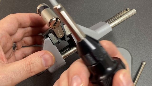 Lishi 2 in 1 Dimple Lock Picks смотреть онлайн