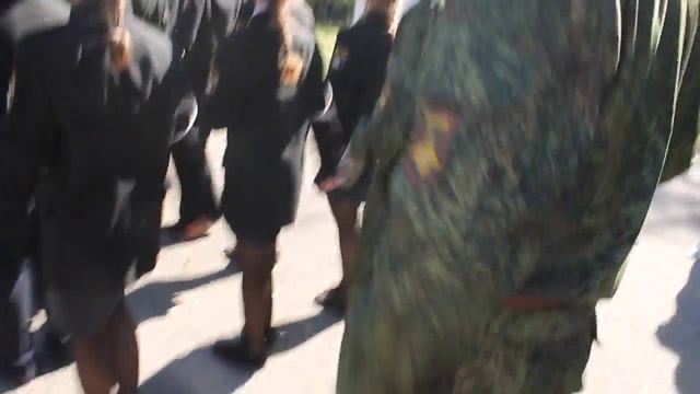 В АРМИИ СЛУЖИТЬ ПОЧЕТНО 2015 смотреть онлайн