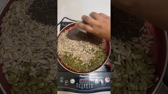 #protienpowder #protienshake #shake #powder #trending #reshuskitchentravelvlog #viral #shortvideo смотреть онлайн