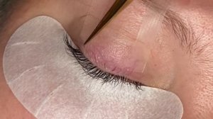 как из избежать стресса мастеру наращивания ресниц? Опять проблемы с клеем, косячит вся техника