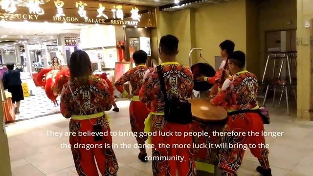 Dragon Dance in Lucky dragon Chinese restaurant | HONG KONG, CHINA смотреть онлайн