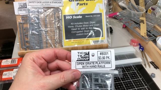 Conveyor Build Part 1 Supplies смотреть онлайн