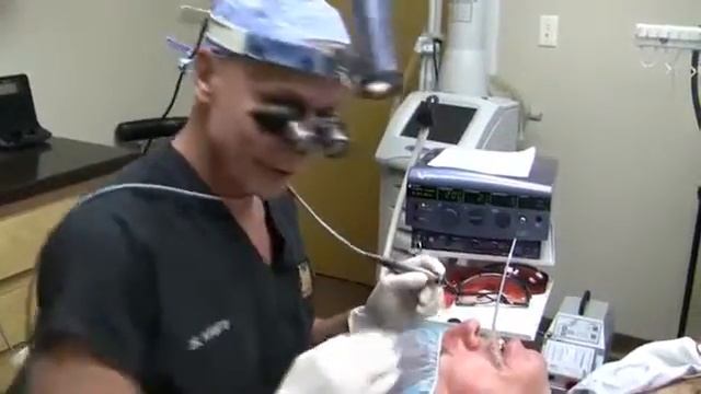 Laser Facial Spider Vein Treatment with Demonstrated by Dr Joe Niamtu, III смотреть онлайн