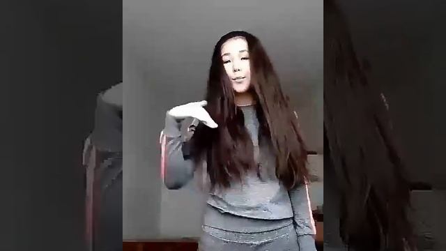 Между нами тает лёд смотреть онлайн