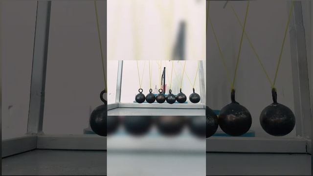 Newton's cradle смотреть онлайн