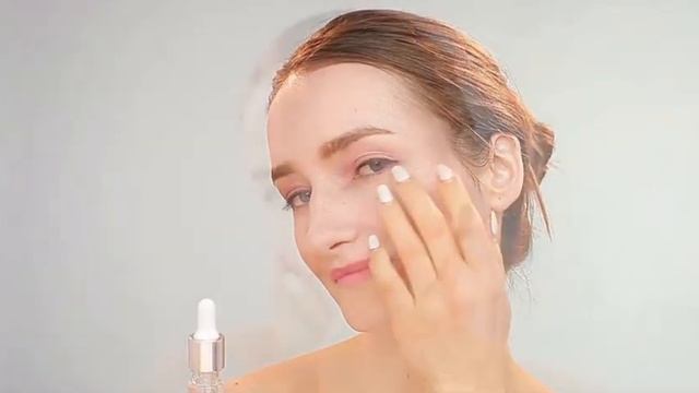 Vibrant Glamour Face Serum смотреть онлайн