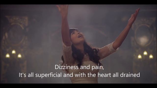 Indila - Tourner Dans Le Vide (Lyrics in English) смотреть онлайн