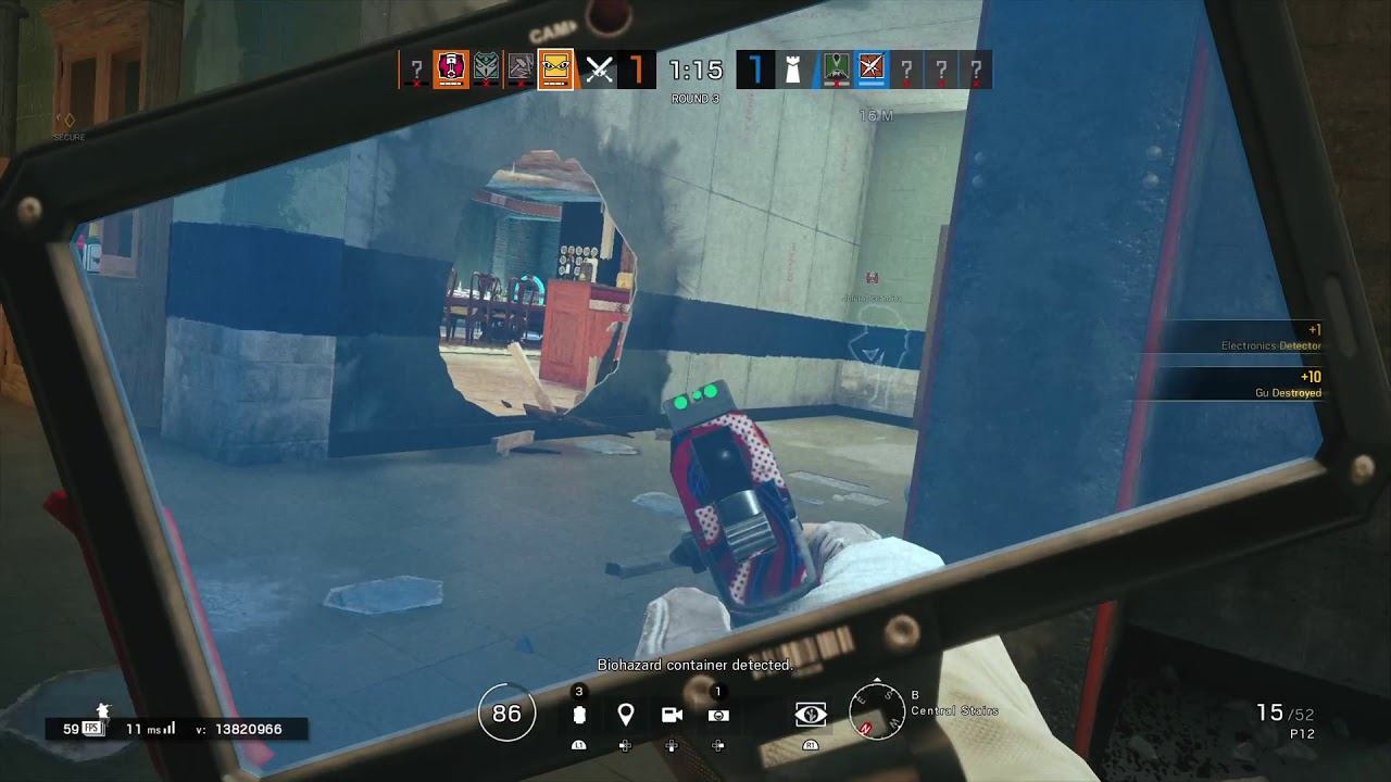 Rainbow Six: IQ gets gu'ed in the face смотреть онлайн