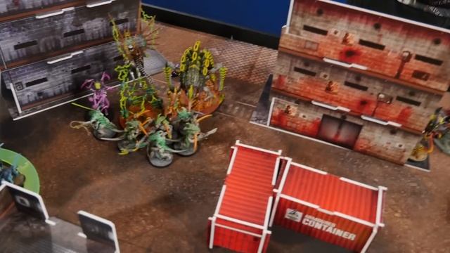 W40K - TYRANIDES VS NECRONS смотреть онлайн