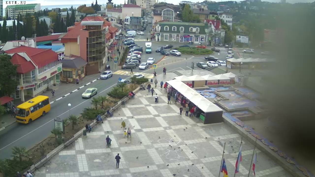 Вебкамера "Площадь Советская". Запись 21.10.2017 10:00:04 смотреть онлайн