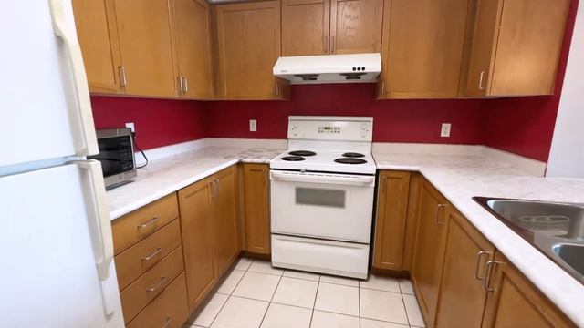 PH 5 - 51 Baffin Crt, Richmond Hill смотреть онлайн