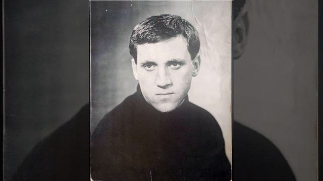 Высоцкий. На братских могилах... смотреть онлайн