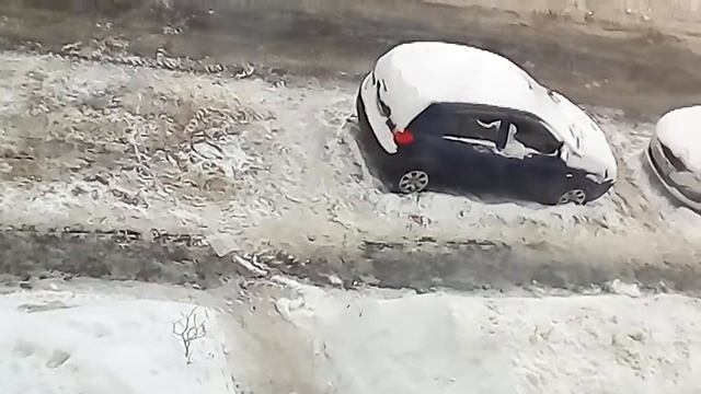 Зашкварная ЧИСТКА — автостоянки от... АВТОТРАНСПОРТА!!! смотреть онлайн