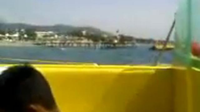 Видео 0108.3gp В Турции на парашюте смотреть онлайн