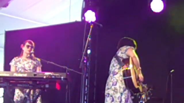 Camera Obscura at Coachella 2010 (Teenager) смотреть онлайн