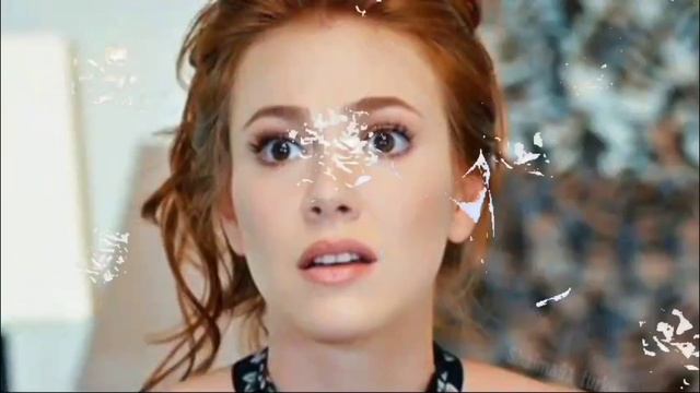 Gupse Özay's Emotional Journey at a Wedding смотреть онлайн