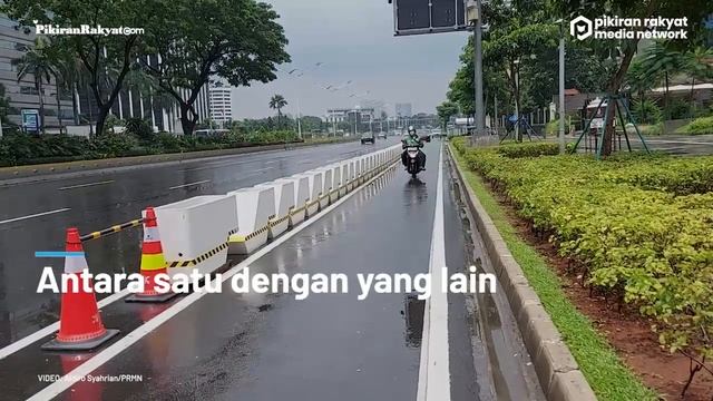 Pemprov DKI Jakarta Realisasikan Pembangunan Jalur Sepeda Permanen di Jalan Sudirman-Thamrin смотреть онлайн