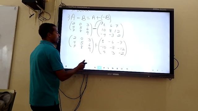 sustracción,resta o diferencia de matrices смотреть онлайн