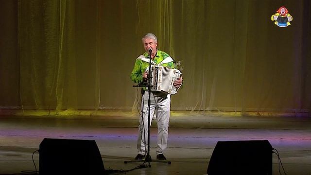 "ПРОЛЕТАЕТ ПУТЬ ДОРОЖКА" поёт Валерий Семин в гостях у " Митрофановны " смотреть онлайн